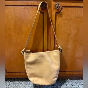 Vintage Coach tan leather shoulder bag